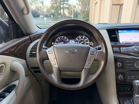 Used 2017 INFINITI QX80 image 24