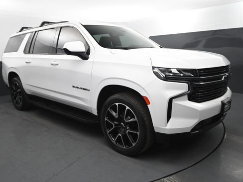 Used 2021 Chevrolet Suburban RST image 8