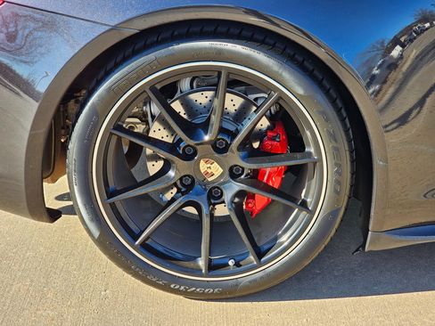 Used 2014 Porsche 911 Carrera 4S image 11
