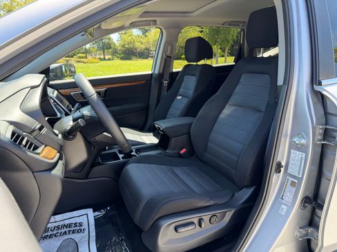 Used 2022 Honda CR-V AWD EX image 9