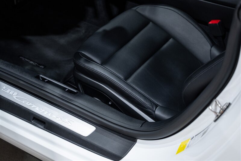 Used 2021 Porsche 911 Carrera 4S AWD/4WD image 25