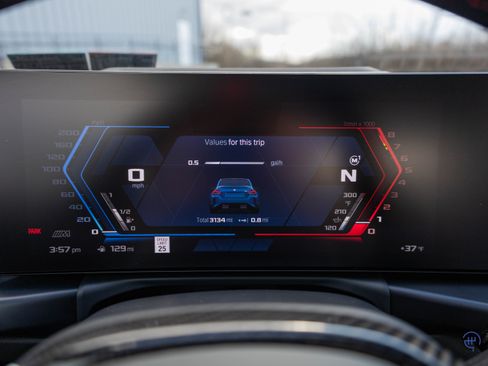 Used 2025 BMW M2 image 39