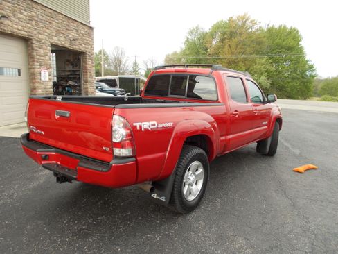Used 2015 Toyota Tacoma 4x4 Double Cab w/ TRD Package image 5