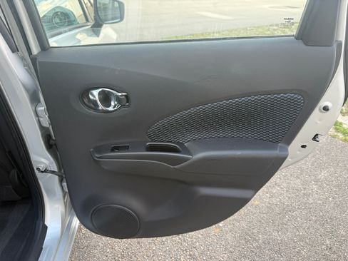 Used 2015 Nissan Versa Note SV image 30