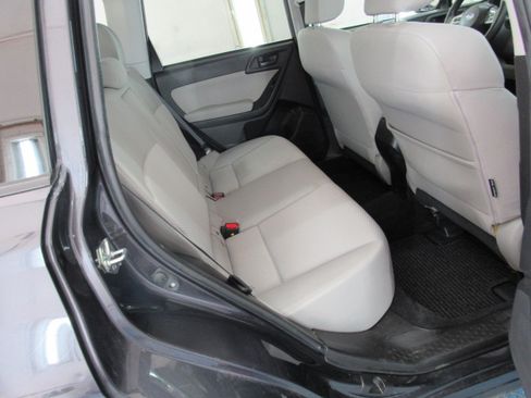 Used 2015 Subaru Forester 2.5i Premium image 17