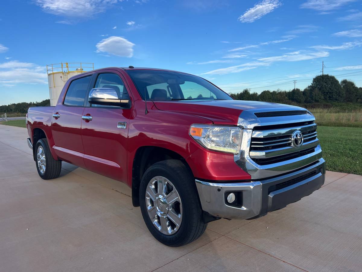 Used 2017 Toyota Tundra 1794 Edition AWD/4WD image 4