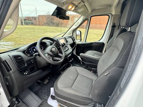 Used 2022 RAM ProMaster 2500 image 13