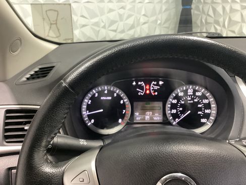 Used 2012 Nissan Sentra SR image 26