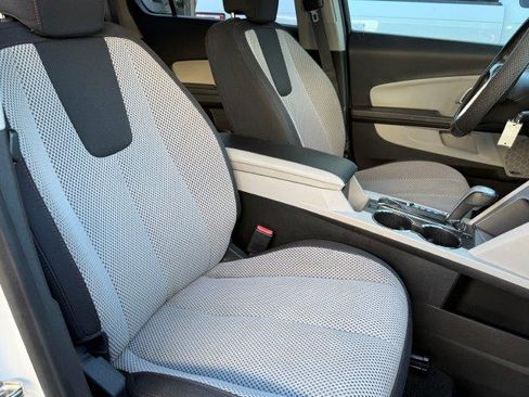 Used 2014 Chevrolet Equinox LT image 11