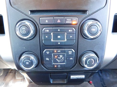 Used 2013 Ford F150 XLT image 16