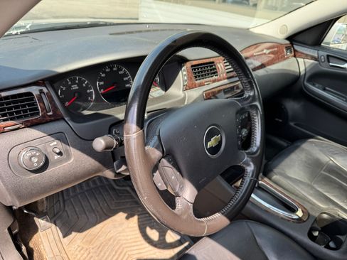 Used 2012 Chevrolet Impala LTZ image 5