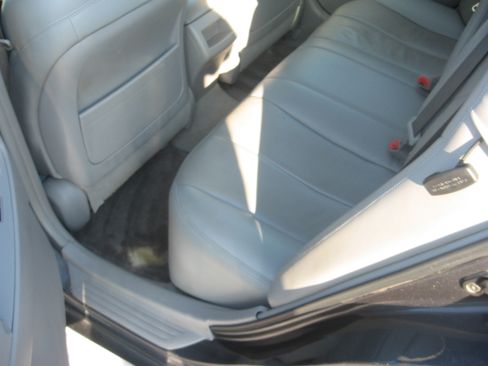 Used 2011 Toyota Camry XLE image 7