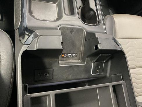 Used 2025 Chevrolet Silverado 1500 ZR2 image 28