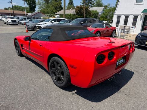 Used 1999 Chevrolet Corvette Convertible RWD image 32