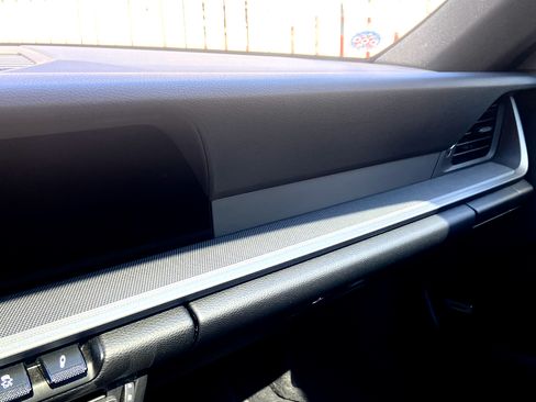 Used 2022 Porsche 911 Carrera 4 image 25