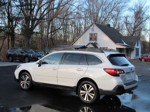 Used 2019 Subaru Outback 2.5i Limited image 6