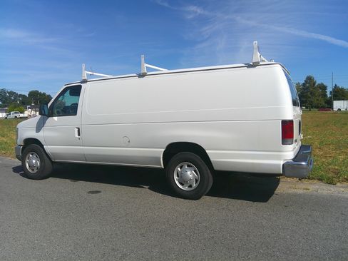 Used 2012 Ford E-250 and Econoline 250 image 15