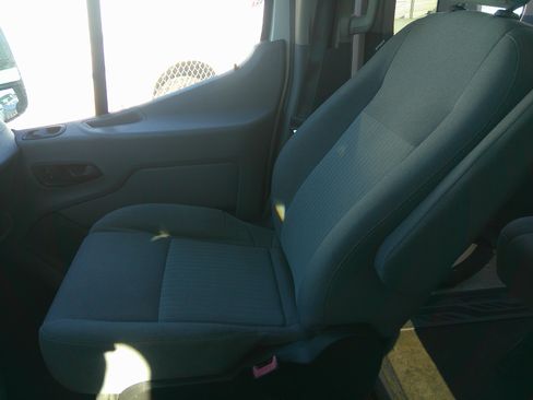 Used 2015 Ford Transit 350 XLT image 8