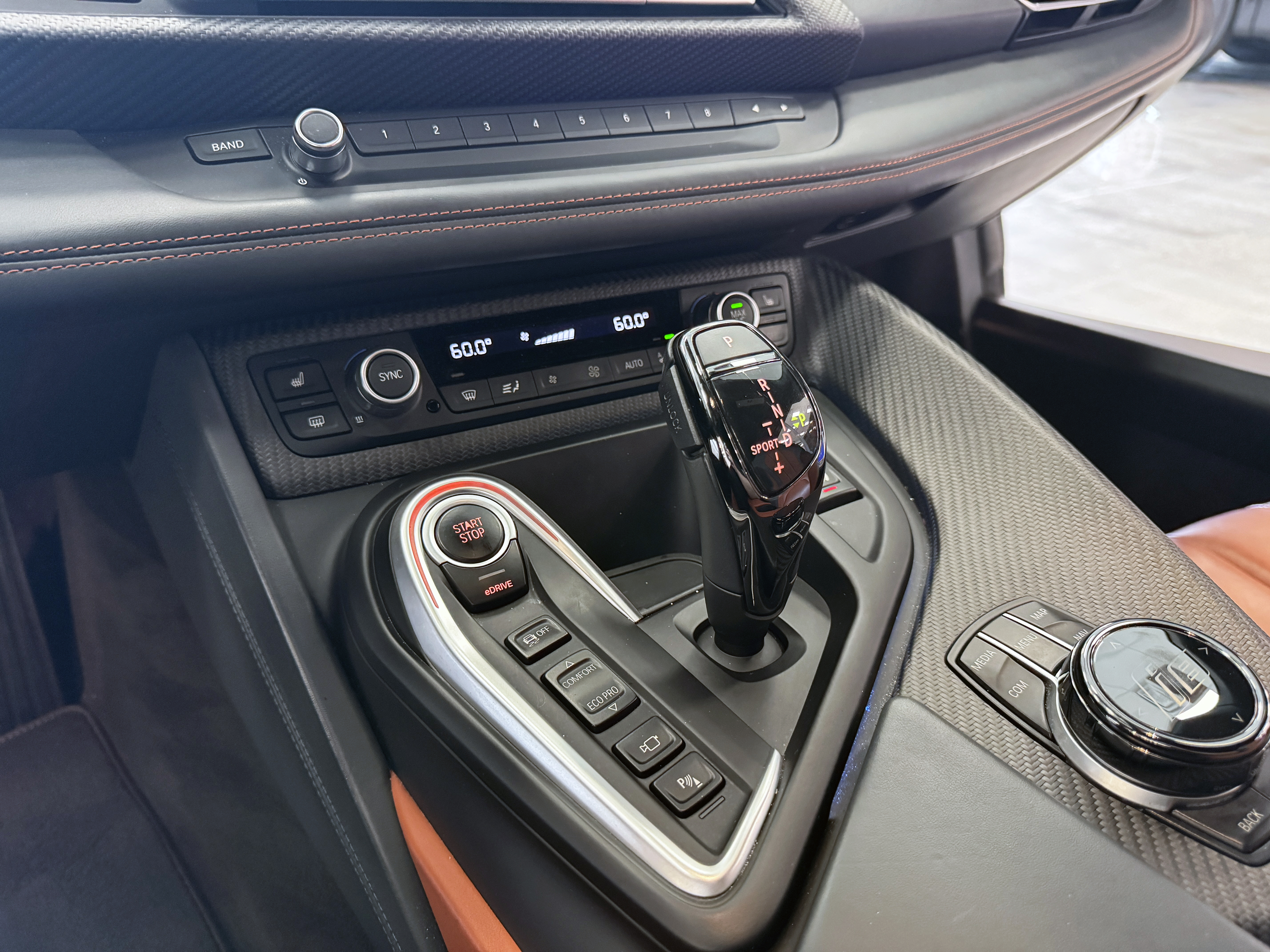 Used 2019 BMW i8 Coupe AWD/4WD image 33