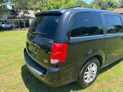 Used 2019 Dodge Grand Caravan SXT FWD image 80