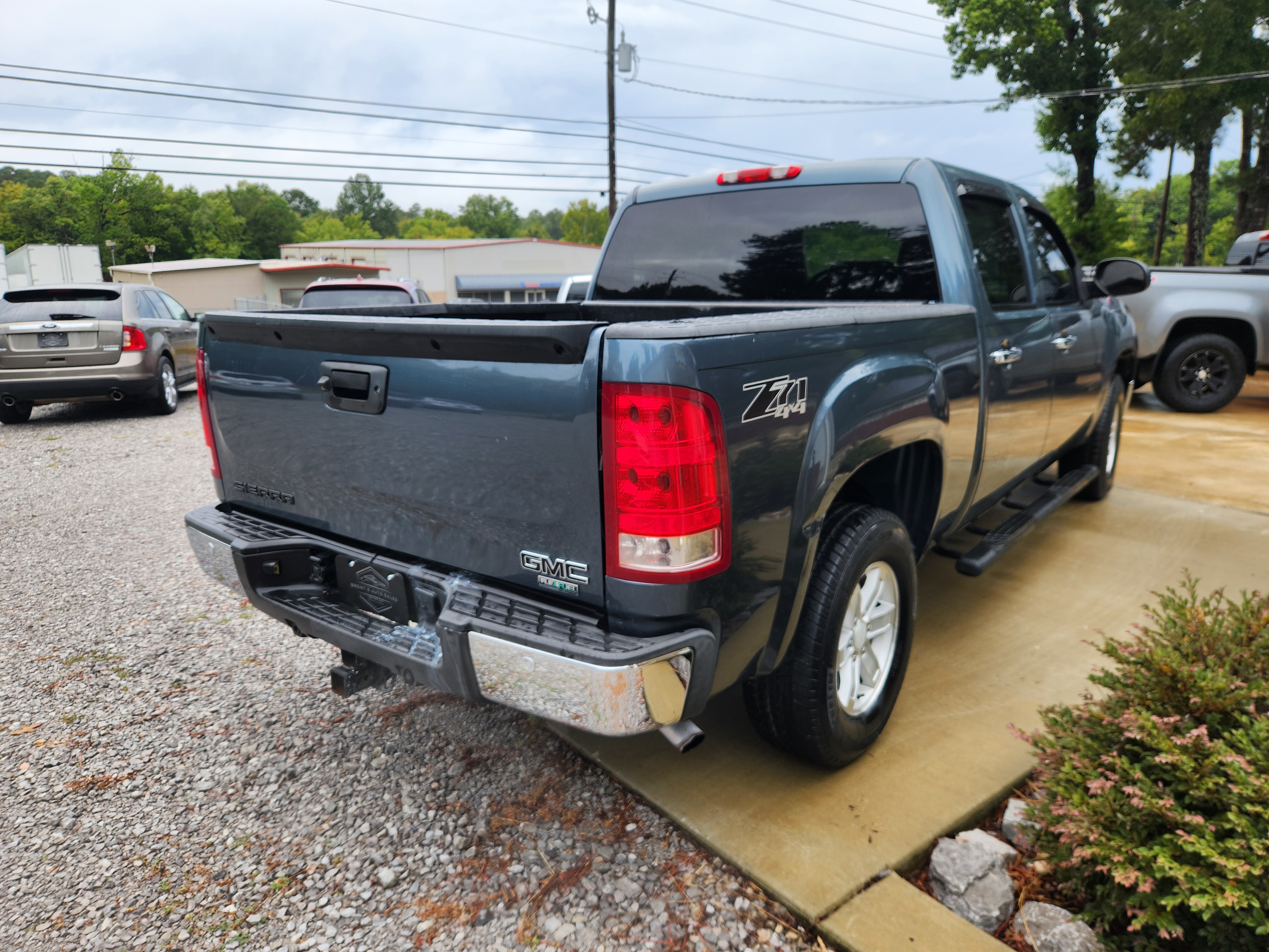 Used 2012 GMC Sierra 1500 4x4 Crew Cab SLE image 6