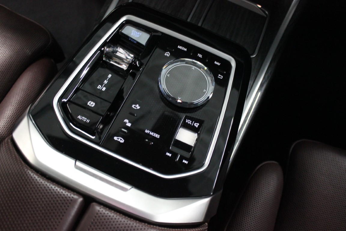 Used 2024 BMW i7 eDrive50 RWD image 22