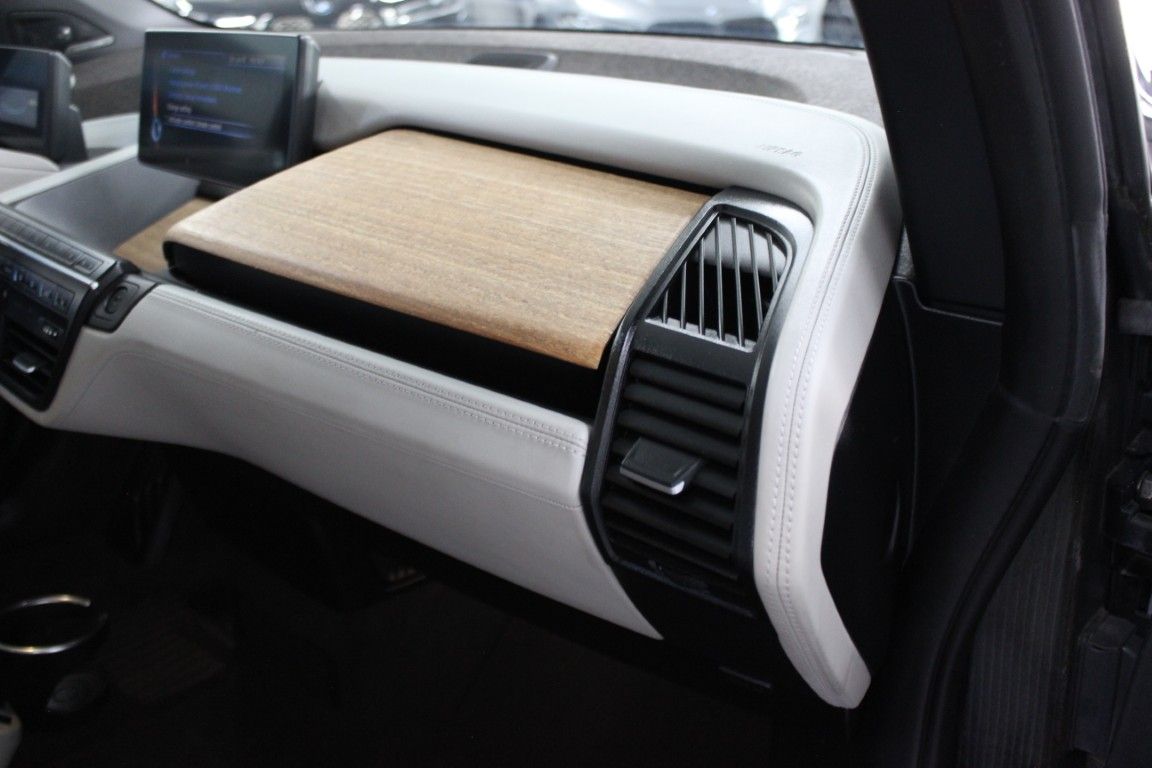 Used 2015 BMW i3 w/ Range Extender RWD image 28