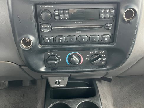 Used 2002 Ford Ranger XLT image 5