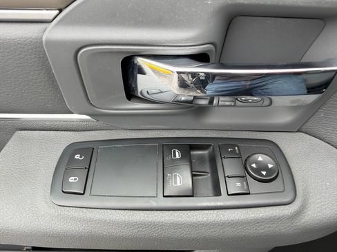 Used 2016 RAM 1500 2WD Regular Cab Express image 28