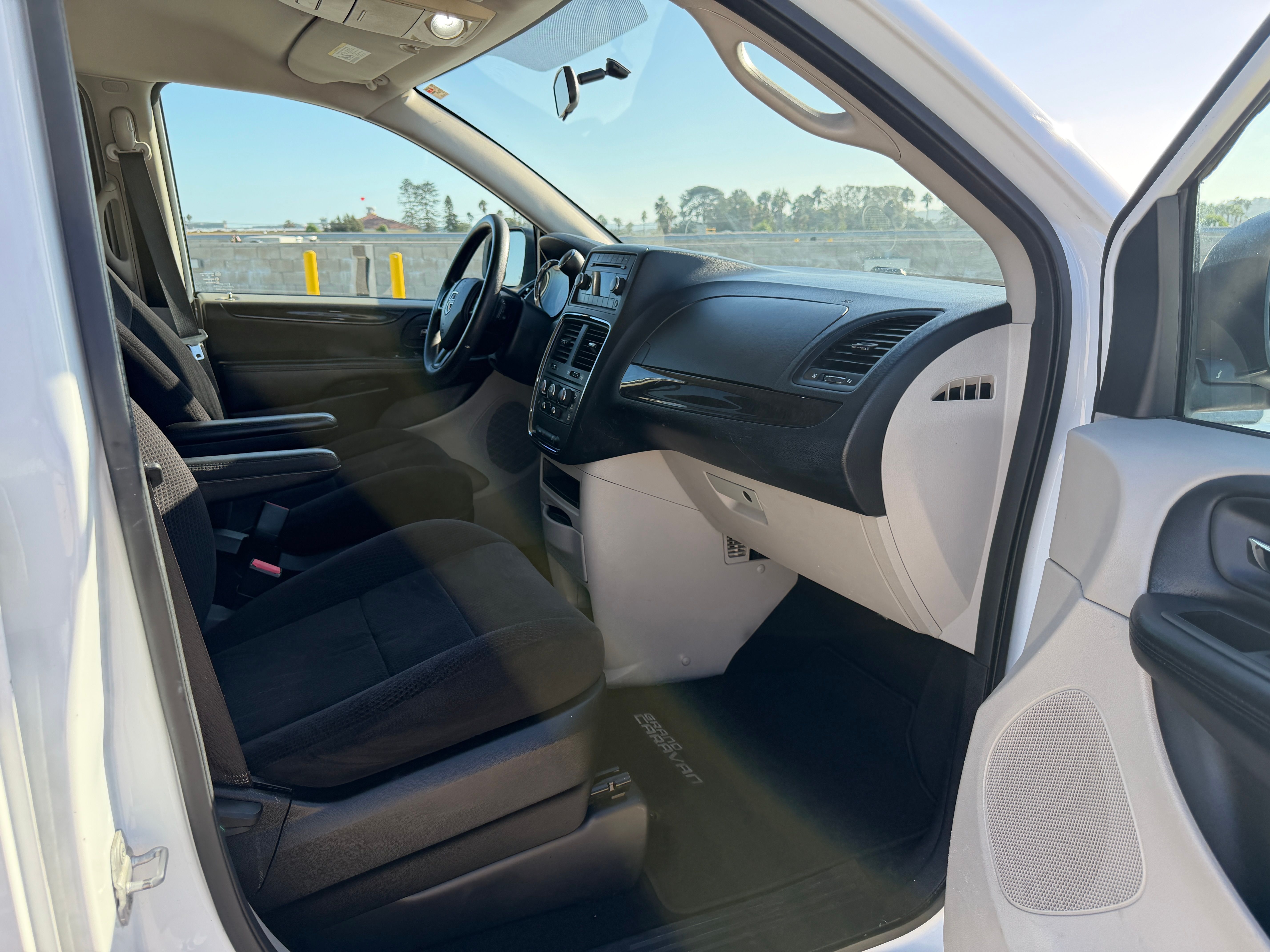 Used 2014 Dodge Grand Caravan UNAVAIL FWD image 36