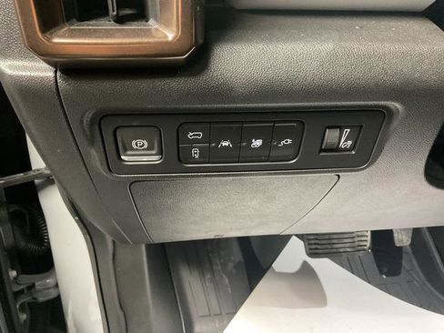 Used 2024 GMC Hummer EV 2X image 11