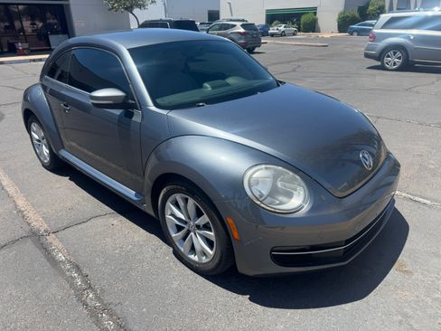Used 2015 Volkswagen Beetle TDI image 7