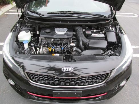 Used 2017 Kia Forte SX image 16