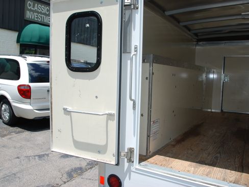 Used 2015 Ford E-350 and Econoline 350 image 27