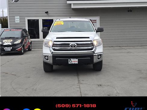 Used 2016 Toyota Tundra SR5 image 2