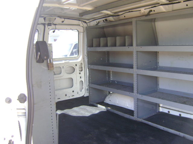 Used 2006 Ford E-350 and Econoline 350 Super Duty RWD image 8