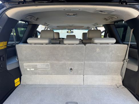 Used 2011 Toyota Sequoia Limited image 22