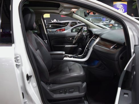 Used 2013 Ford Edge Limited image 21