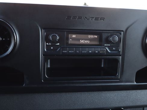 Used 2022 Mercedes-Benz Sprinter 2500 image 18