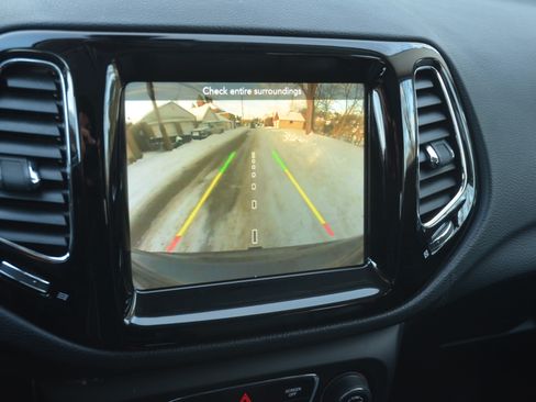 Used 2019 Jeep Compass Limited image 16