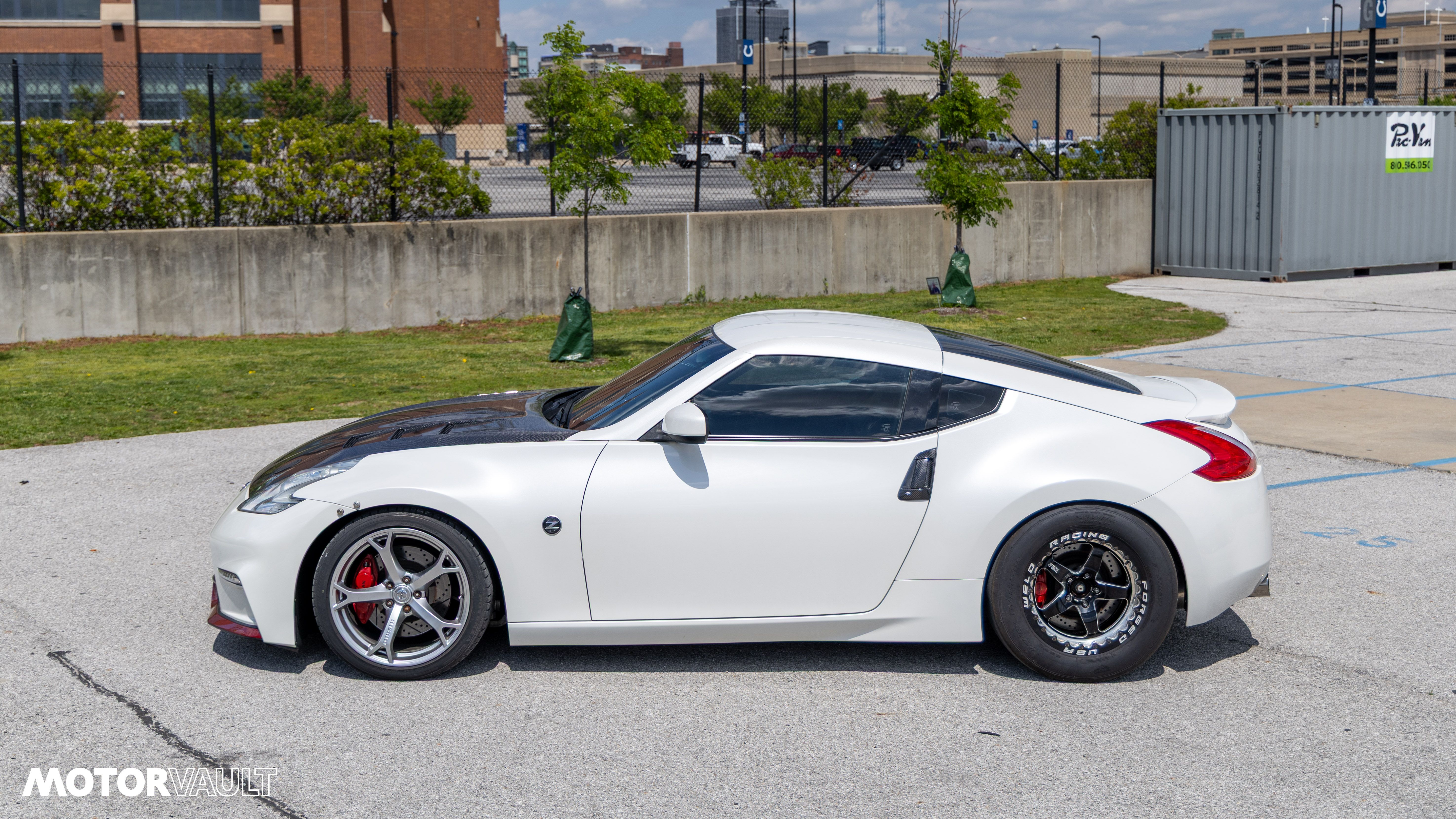 Used 2013 Nissan 370Z Coupe RWD image 7