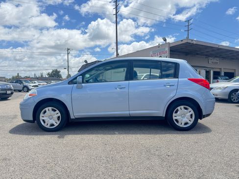 Used 2012 Nissan Versa 1.8 S Hatchback FWD image 4
