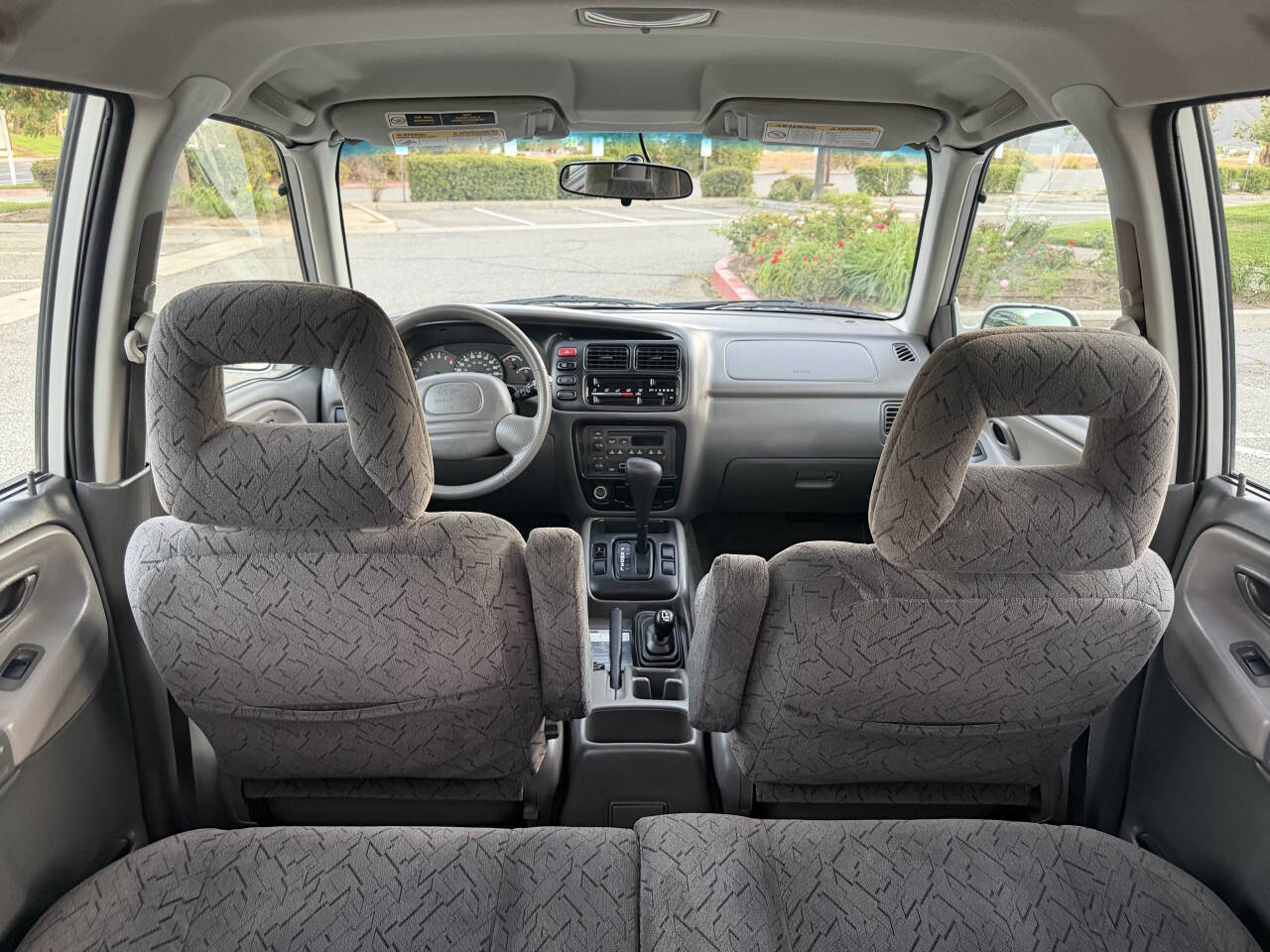 Used 2004 Chevrolet Tracker 4WD LT image 27