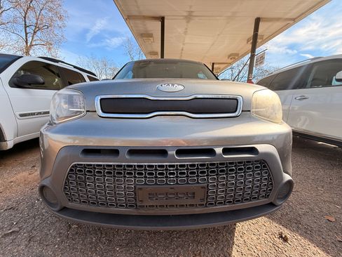 Used 2014 Kia Soul image 8