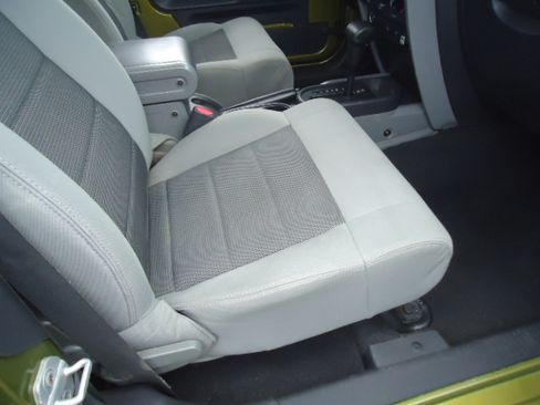 Used 2008 Jeep Wrangler X image 6