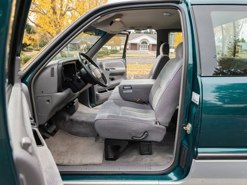 Used 1996 Dodge Ram 2500 Truck SLT image 20