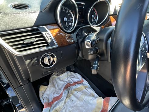 Used 2013 Mercedes-Benz GL 450 image 10