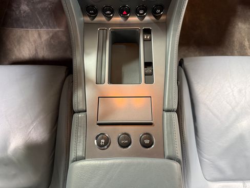 Used 2005 Aston Martin DB9 RWD image 28