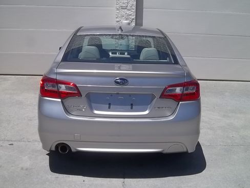 Used 2016 Subaru Legacy 2.5i Limited AWD/4WD image 5