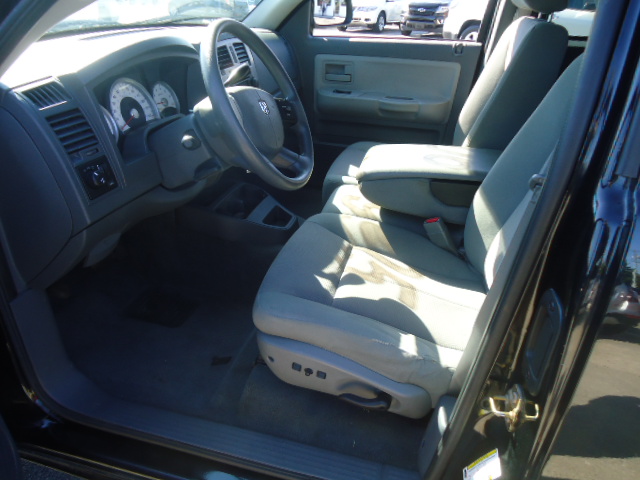Used 2006 Dodge Dakota 2WD Club Cab SLT image 13